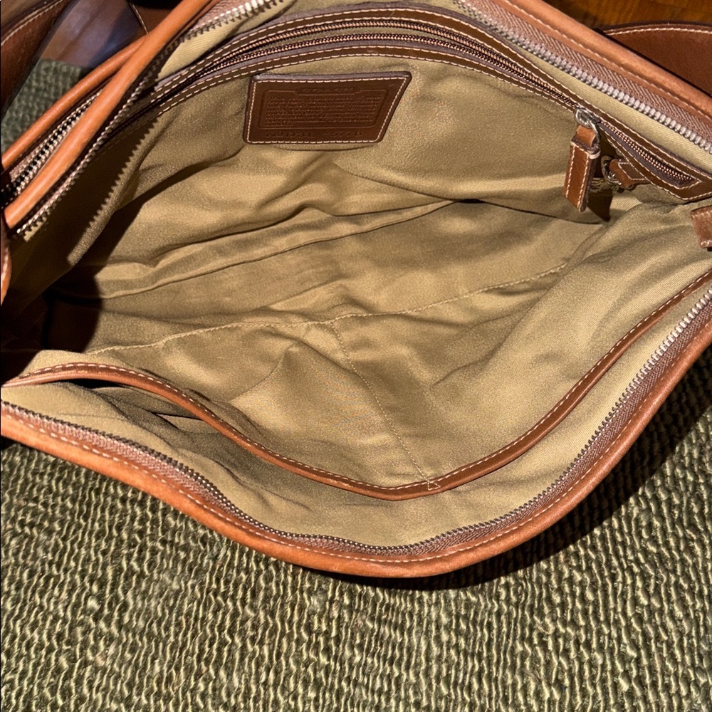 Coach Classic Tan Canvas Shoulder Bag - Picture 4 of 4